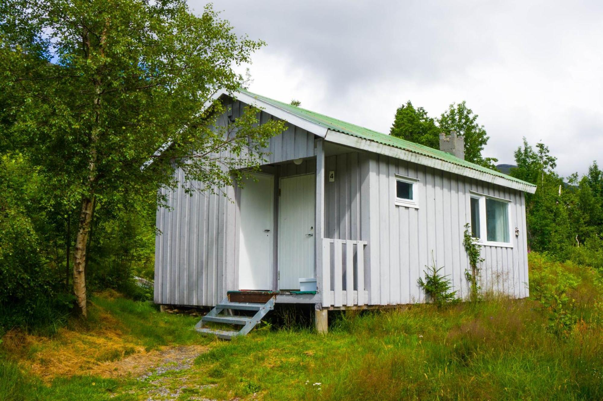 Smordal Hytteutleie Og Camping Hotel Nordfjordeid Esterno foto